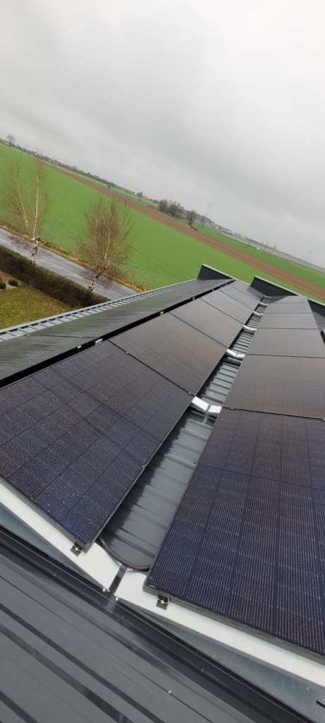 ile kosztuje 10 kW fotowoltaiki z montażem - instalacja PV na domu w Wielkopolsce